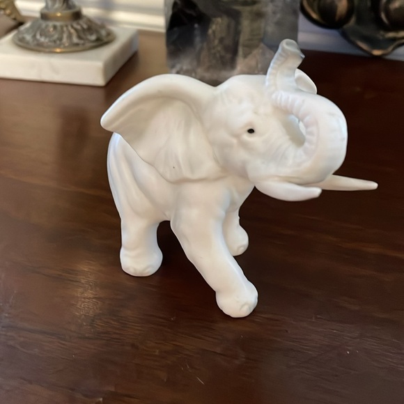 Lefton Japan elephant - Picture 6 of 11